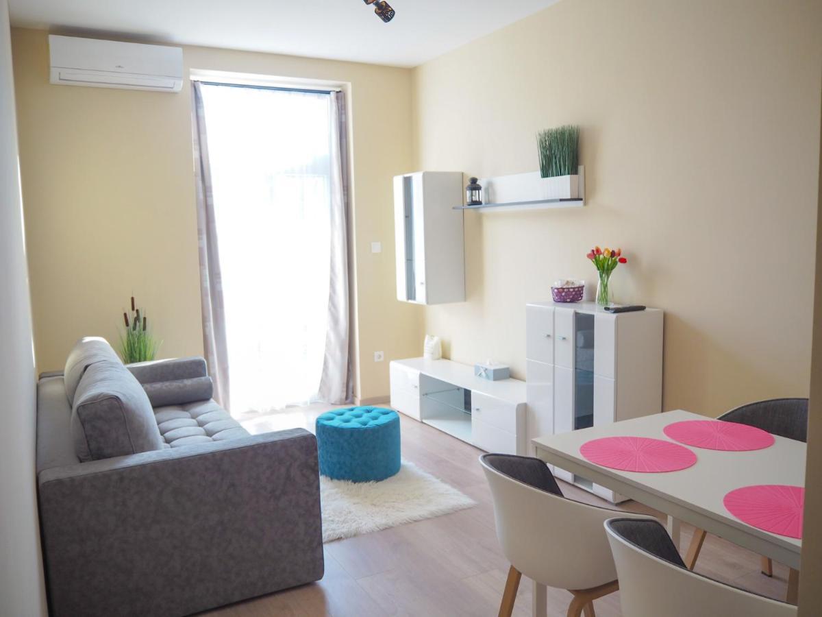 Holiday Apartmanhaz Harkan Exterior foto