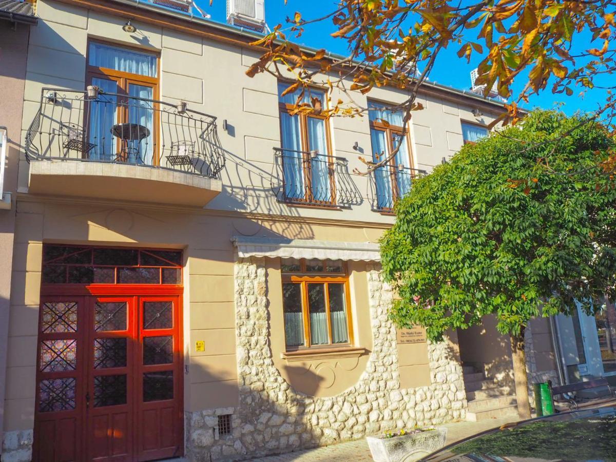 Holiday Apartmanhaz Harkan Exterior foto