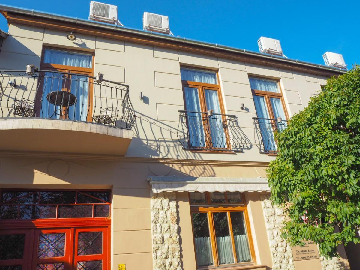 Holiday Apartmanhaz Harkan Exterior foto