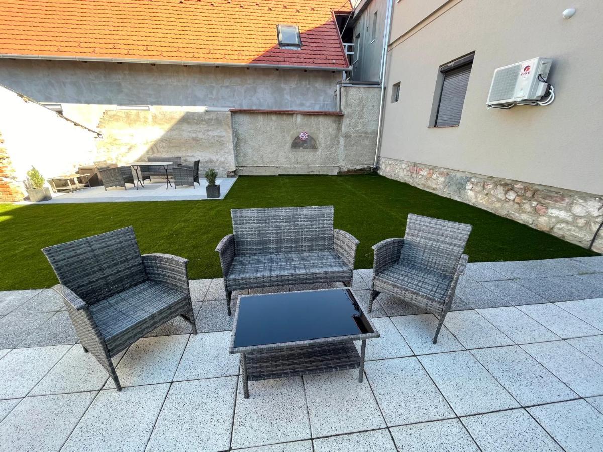 Holiday Apartmanhaz Harkan Exterior foto